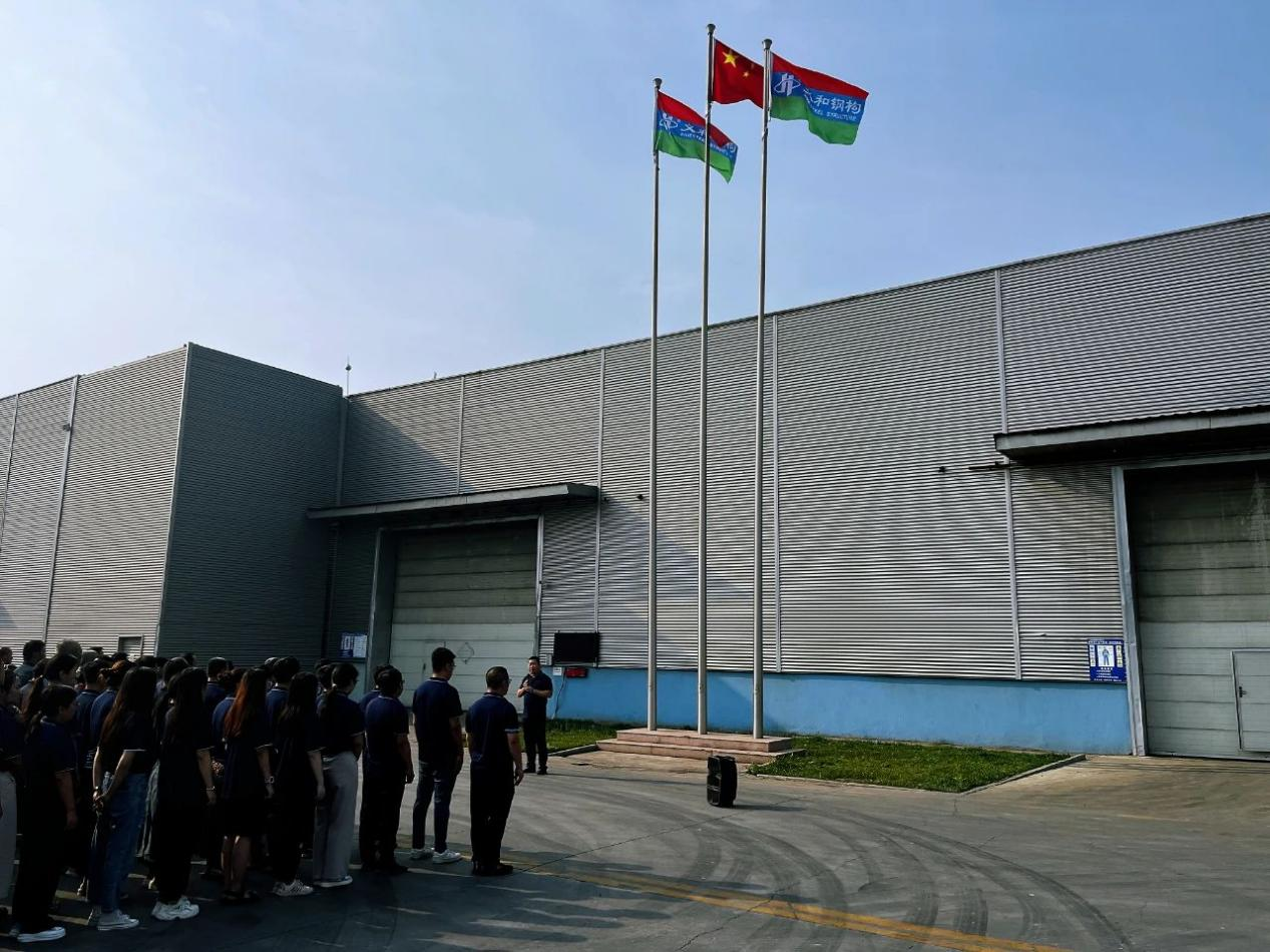A sucetà tene una seria di attività per celebrà u 103e anniversariu di u fundamentu di a festa cumunista di Cina (CPC)
